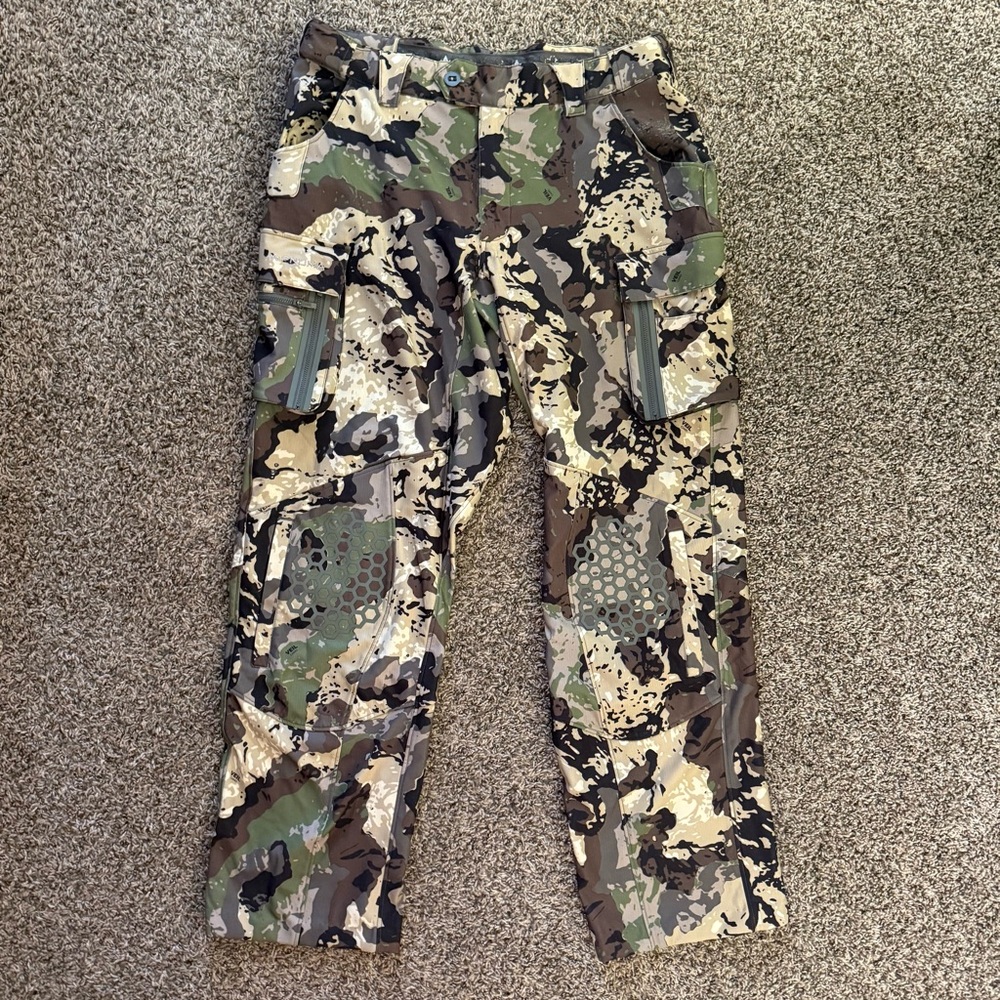 Pnuma Men's Tenacity Performance Pant Veil Camo Hunting Men’s Size 36X36 EUC